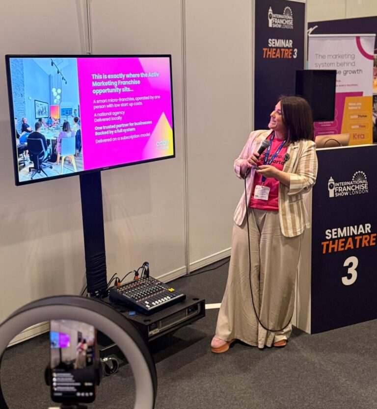 Katie Bullon, AI marketing and franchising expert, presenting at the International Franchise Show